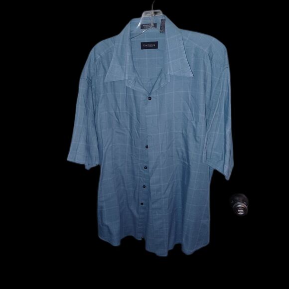 Van Heusen Men's shortSleeve button down Blue light plaid size 17 to 17.5 Spring - Picture 1 of 5